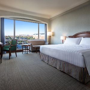 King Room Mobility Access or Non-Smoking